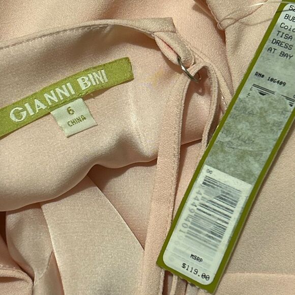 GIANNI BINI NWT Pale Pink Sleeveless Peplum Waist Dress 6 - Picture 7 of 10